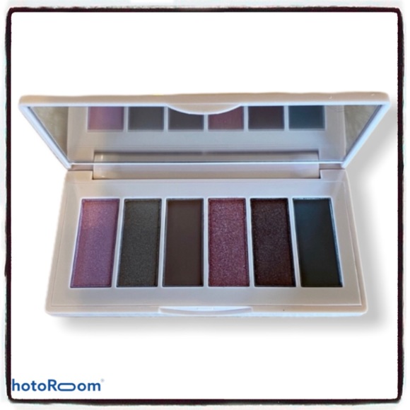 COLOURED RAINE COSMETICS Vineyard Soirée Palette - Picture 2 of 3